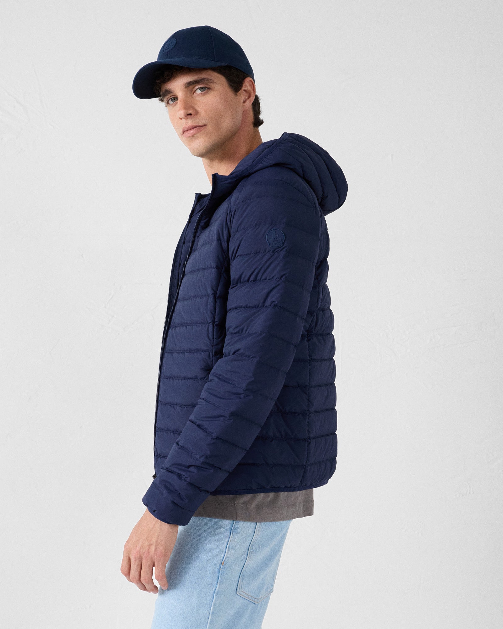 Doudoune légère stretch à capuche Marine Frantz