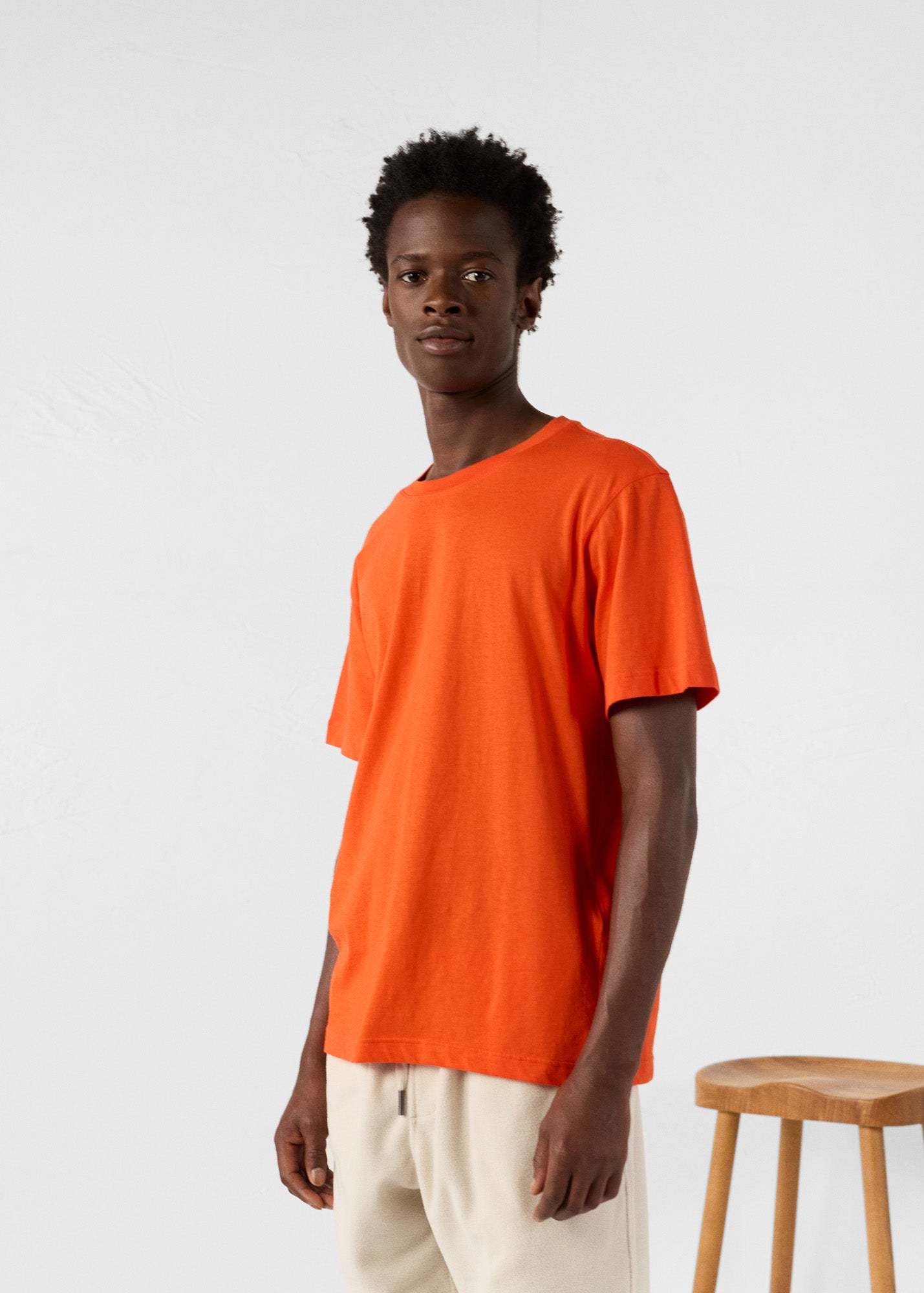 T-Shirt à col rond Rouge feu Petro