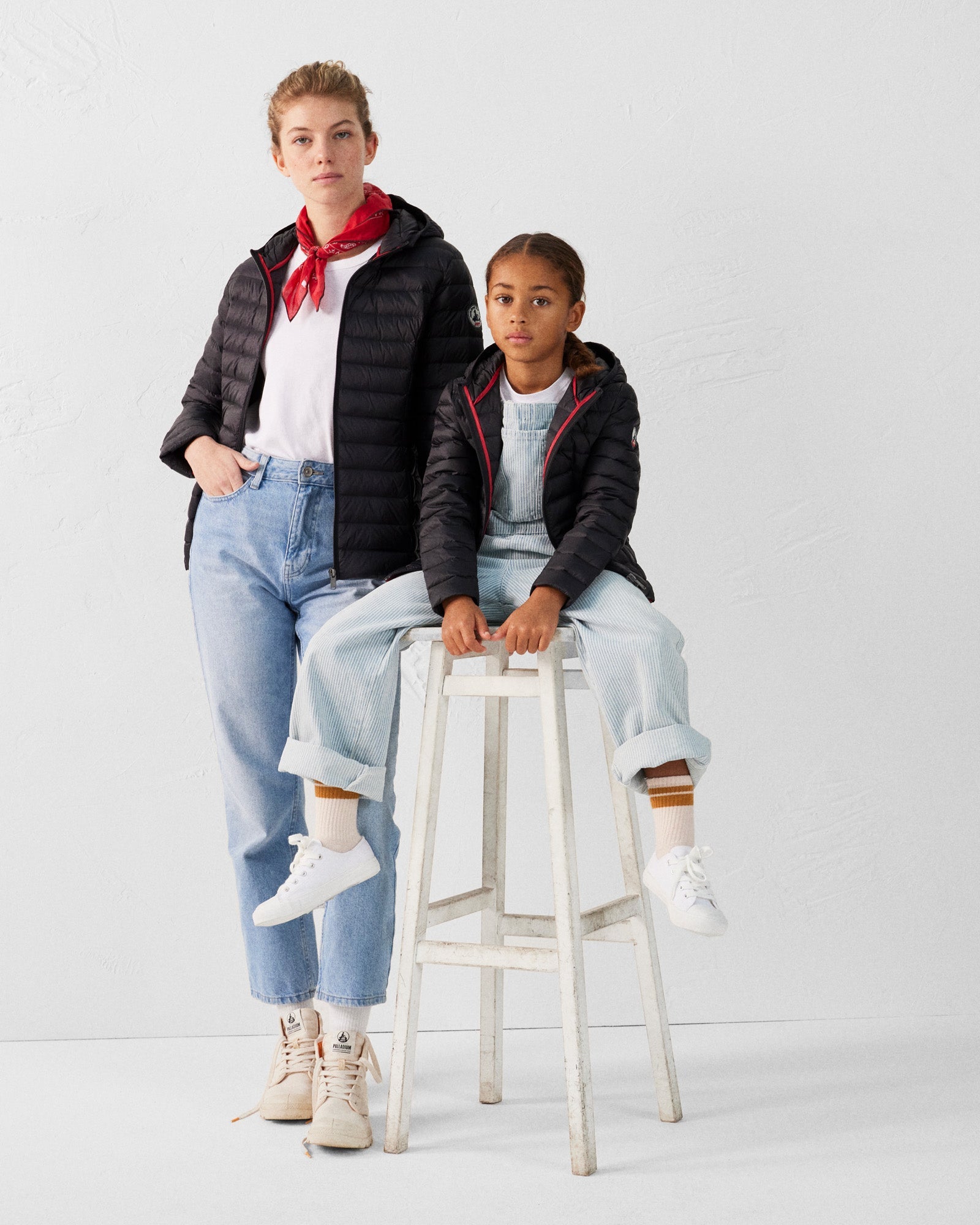 Doudoune légère à capuche Noir Cloe