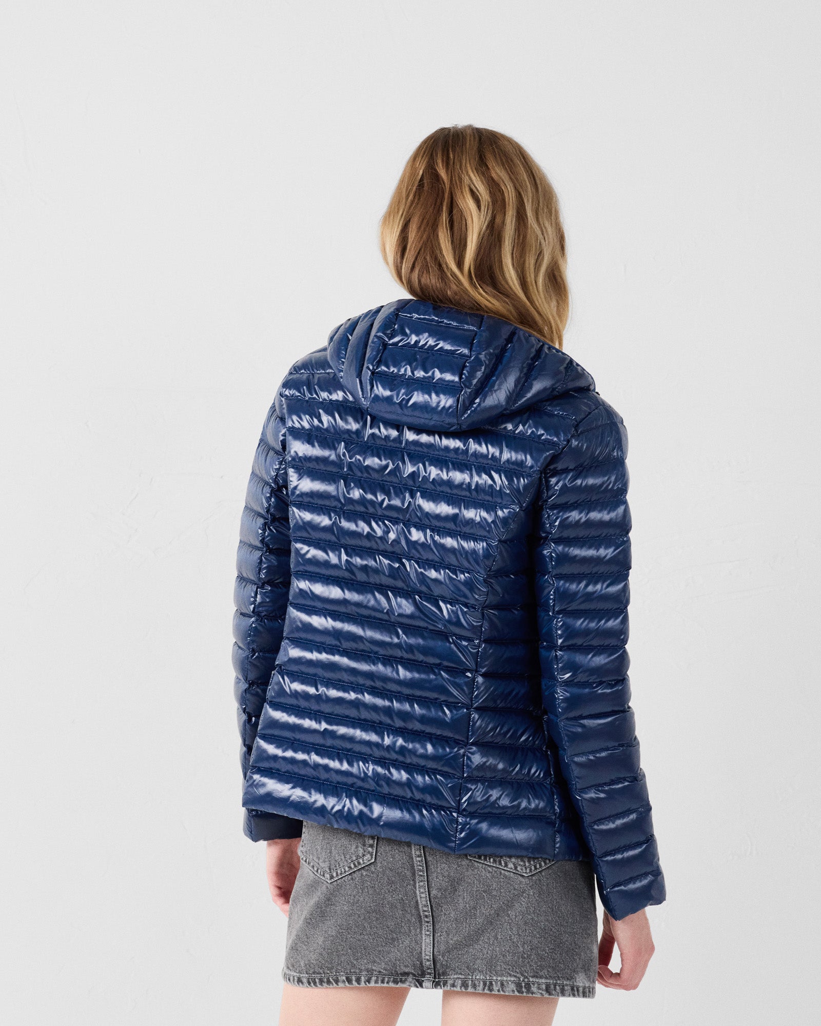 Doudoune légère à capuche Marine Cloe shiny