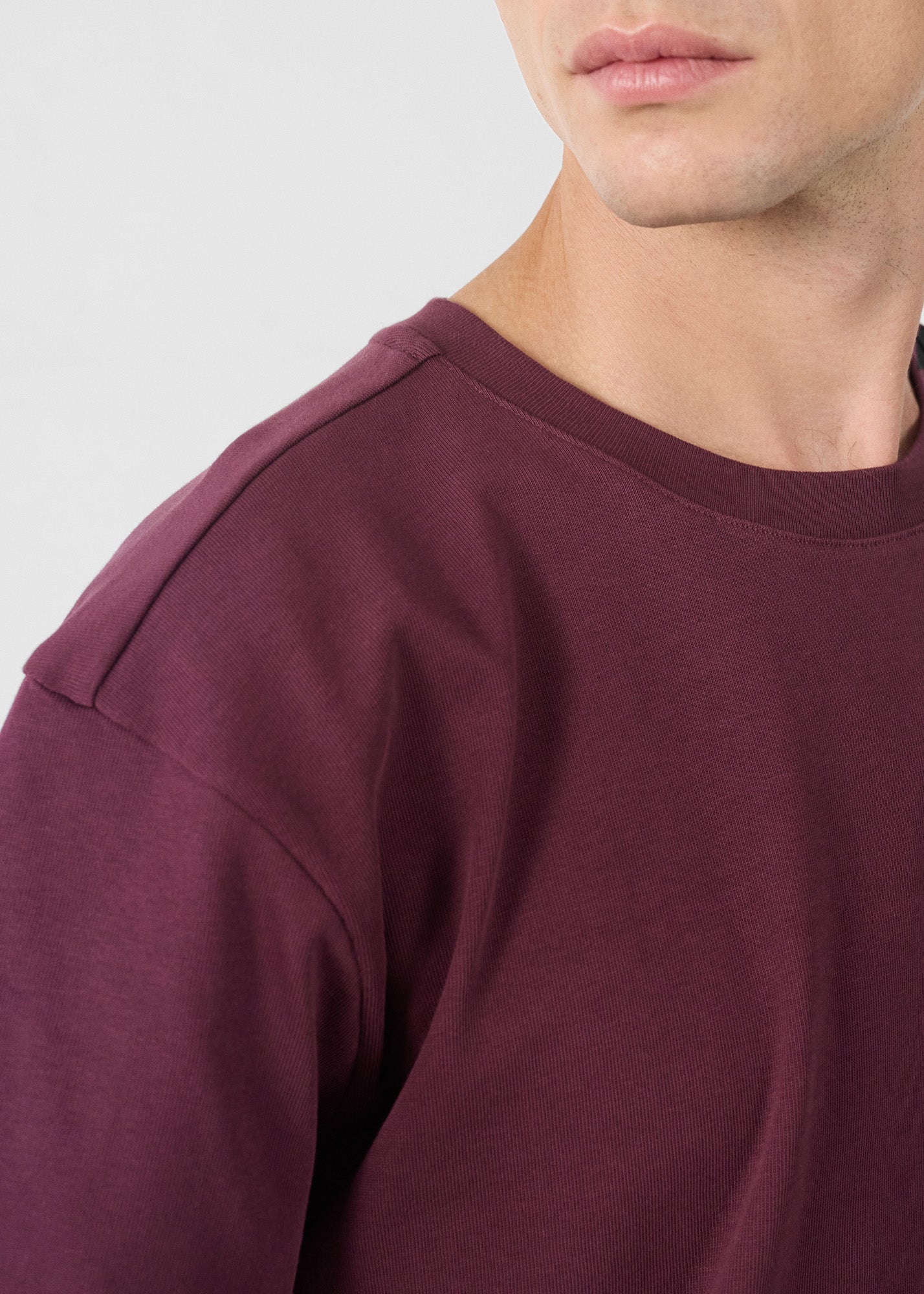 T-Shirt à col rond Cerise noire Andrea