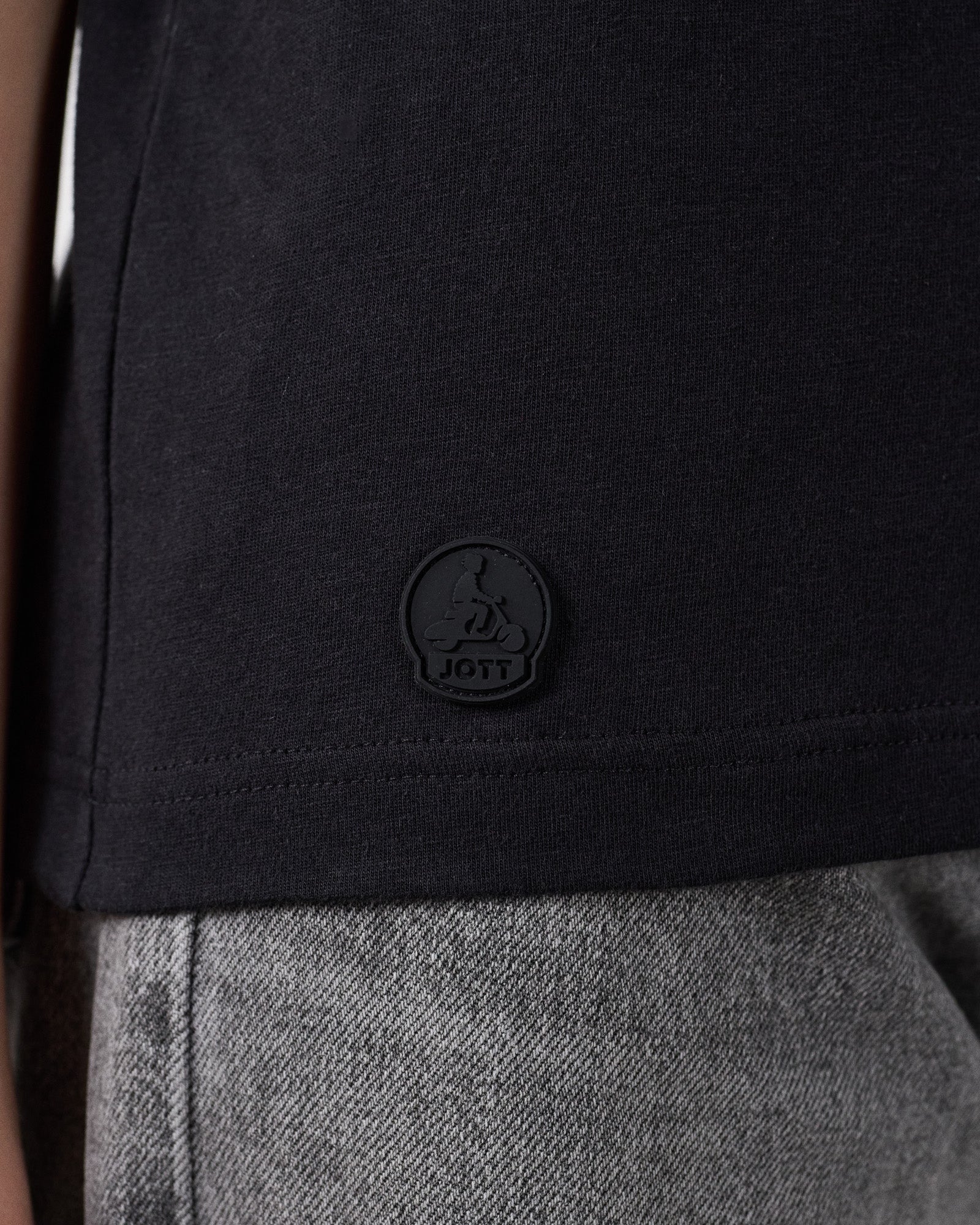 T-Shirt à col rond Noir Lucia