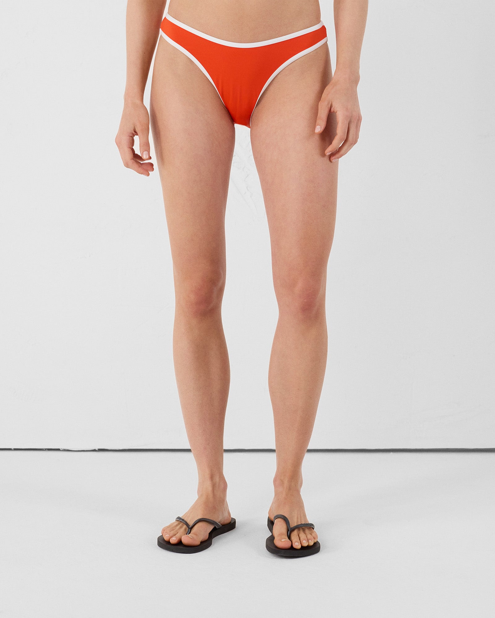 Bas de maillot de bain brésilien Rouge feu Maeva bottom
