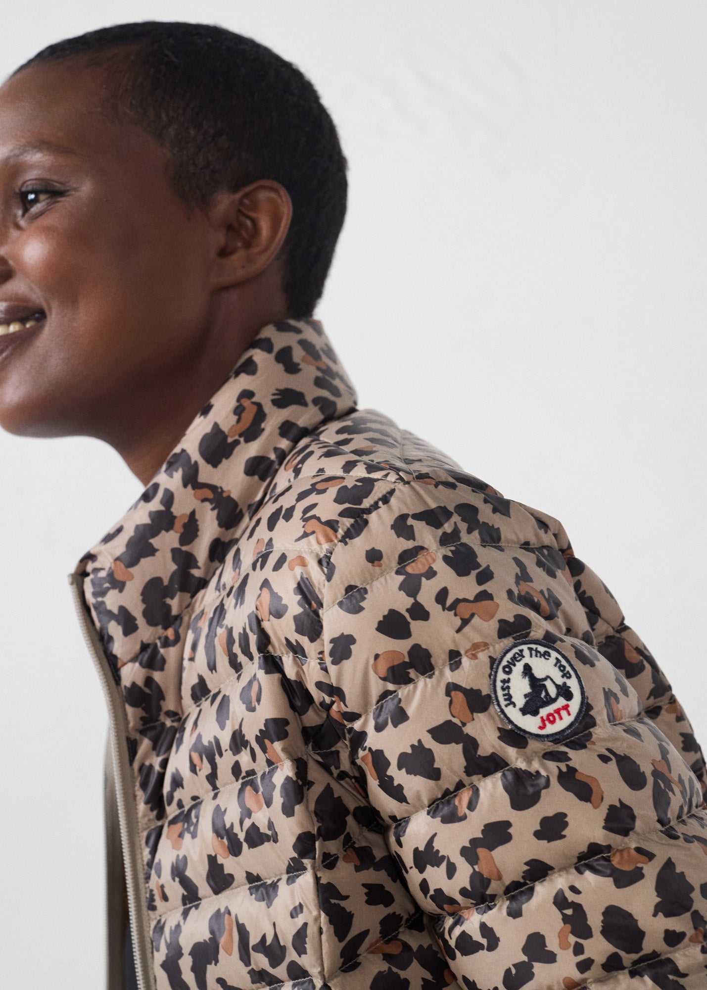 Doudoune légère Leopard beige Cha print